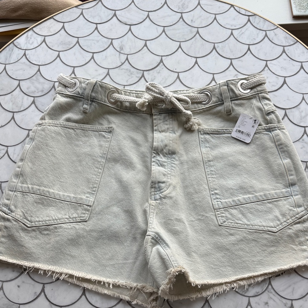 Free People Moxie Rope-Belt Denim Shorts- light blue/ cream color